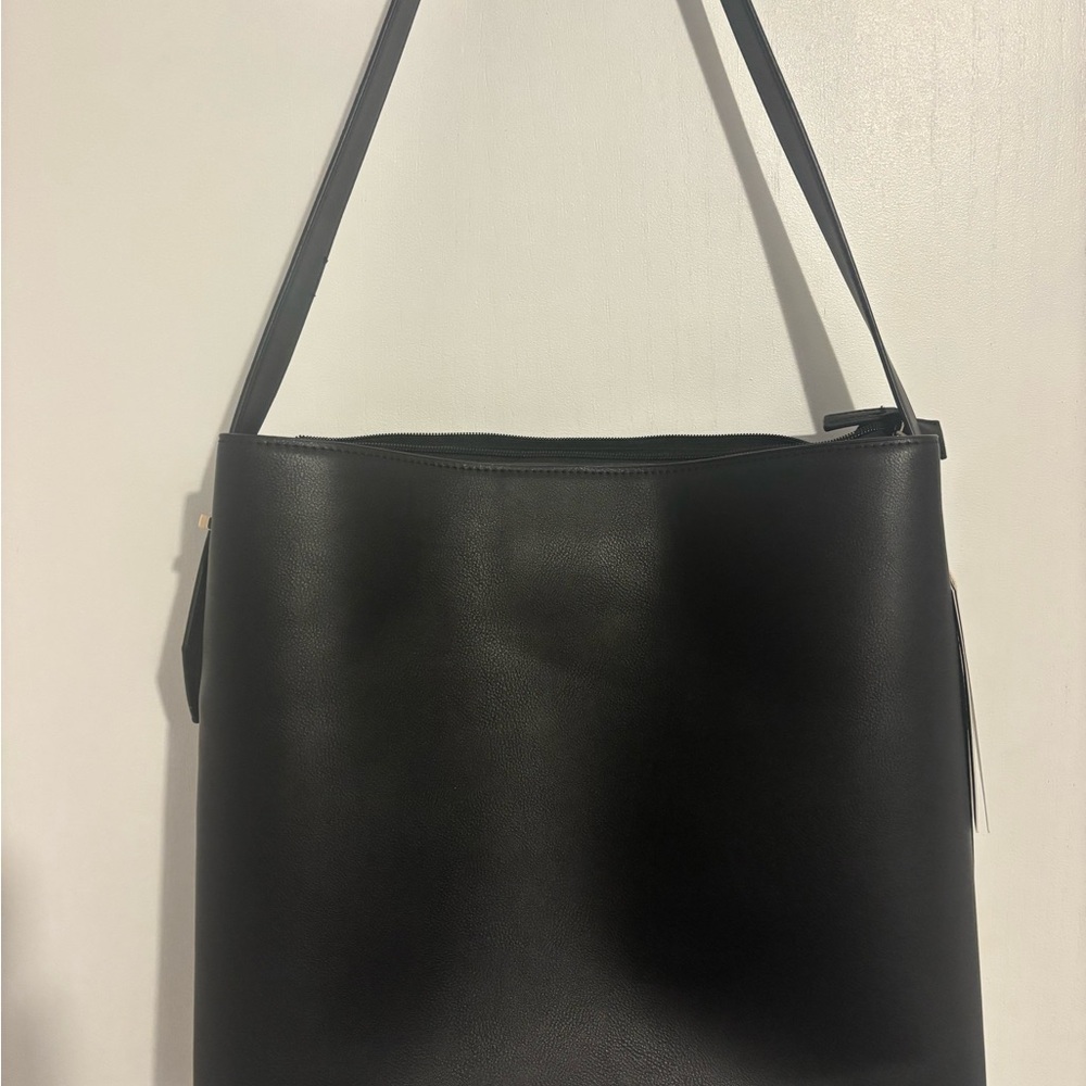 BEIS Essential Tote in Wicked Black - Limited Edition